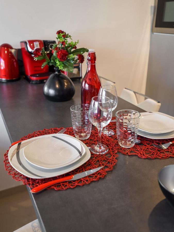 Au Nom De La Rose - Casa Vostra - Caution 800 Eur & Id Requises - Annemasse Apartman Kültér fotó